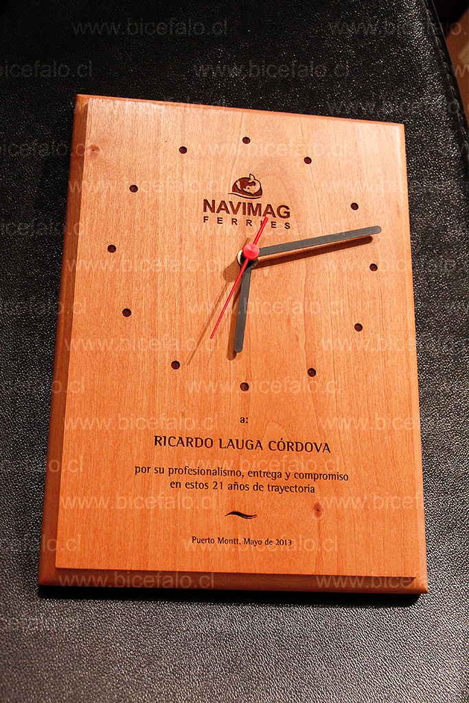 Reloj madera rauli
